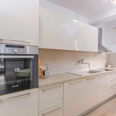 In - Istrien 44045 Apartment *