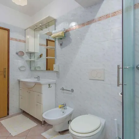In - Istrien 44045 Apartment *
