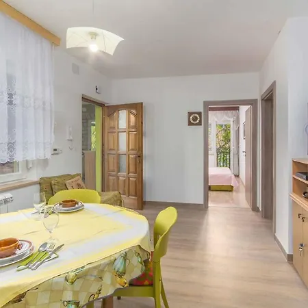 In - Istrien 44045 Apartment *